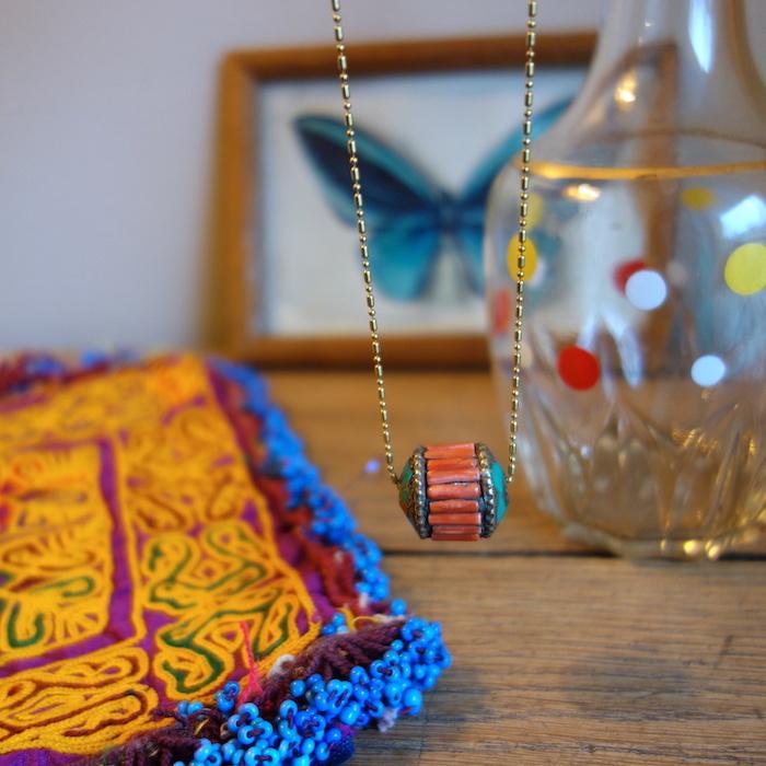 collier-bengali-vintage-corail-turquoise-laiton-vieil-or-deco