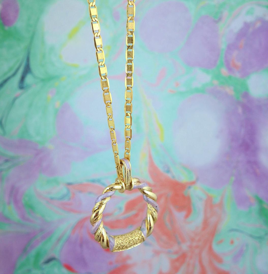 collier-sautoir-lila collier-sautoir-lila-mauve-lilas-vintage-haute-couture-email-laiton-or-jaune