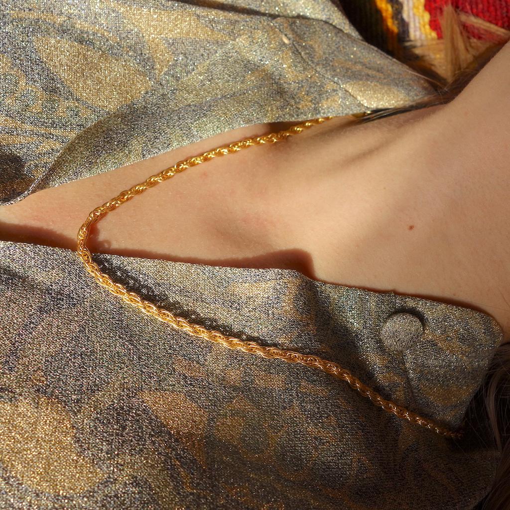 collier_stefane_roulotte_dore_or_fin_style_vintage_precieux_intemporel