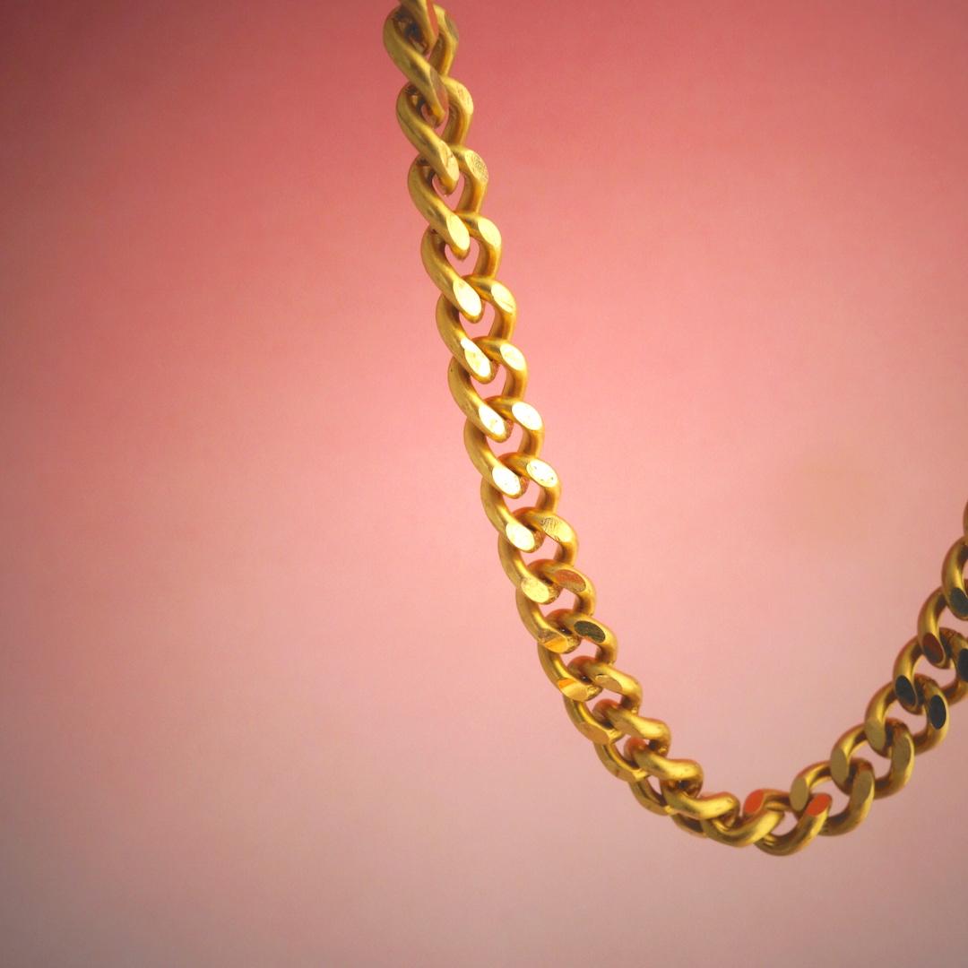 collier_sybil_laiton_vintage_intemporel_roulotte_macro
